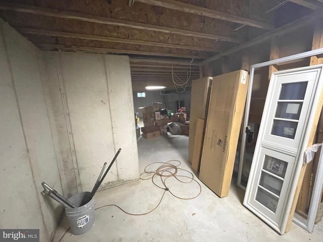 1453 MAKEFIELD RD, Yardley, PA 19067