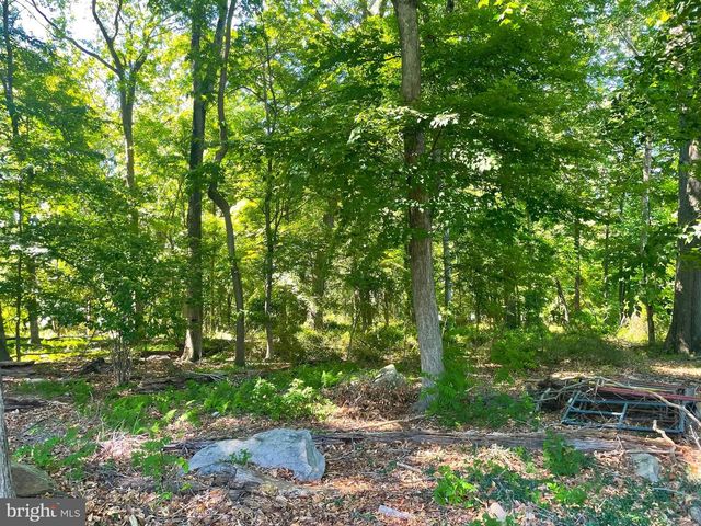 1453 MAKEFIELD RD, Yardley, PA 19067