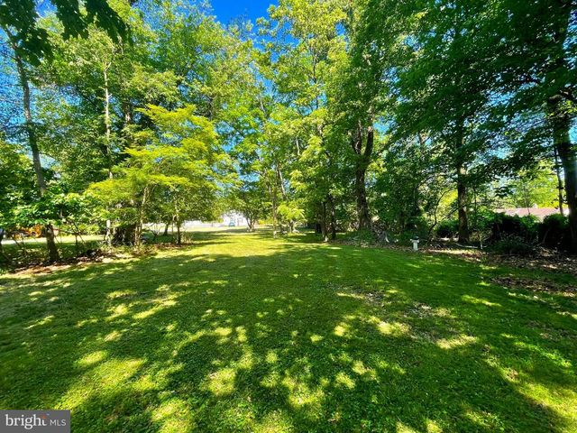 1453 MAKEFIELD RD, Yardley, PA 19067