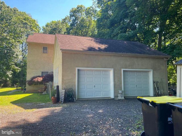 1453 MAKEFIELD RD, Yardley, PA 19067