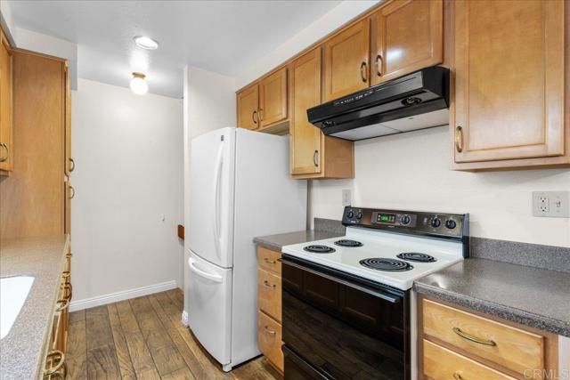 1280 River Vista Row 122, San Diego, CA 92111