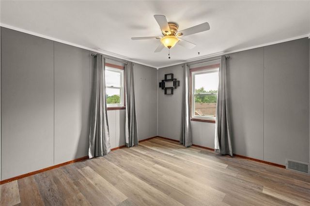 205 Maryellen Dr, N Versailles, PA 15137