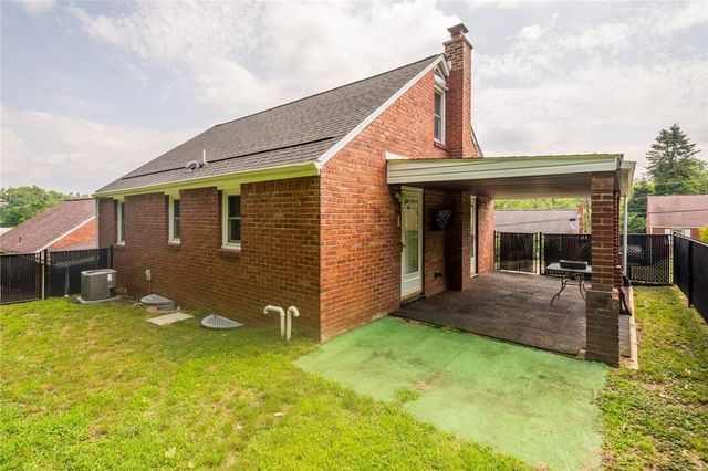 205 Maryellen Dr, N Versailles, PA 15137