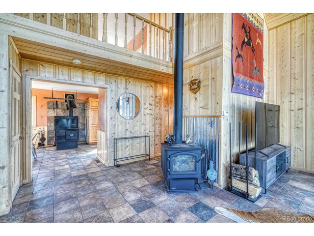 741 Wolfe Rd, Hartsel, CO 80449