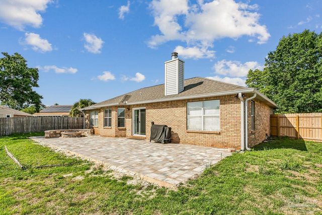 9922 Orion Lake Cir, Navarre, FL 32566