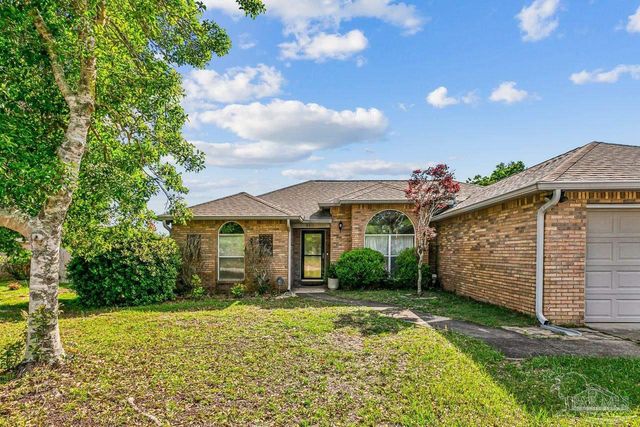 9922 Orion Lake Cir, Navarre, FL 32566