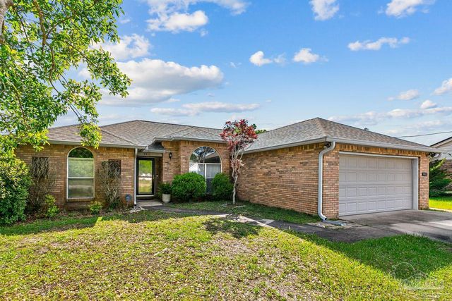 9922 Orion Lake Cir, Navarre, FL 32566