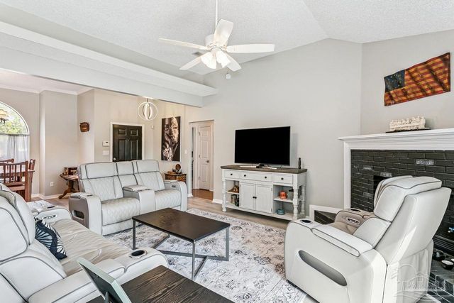 9922 Orion Lake Cir, Navarre, FL 32566