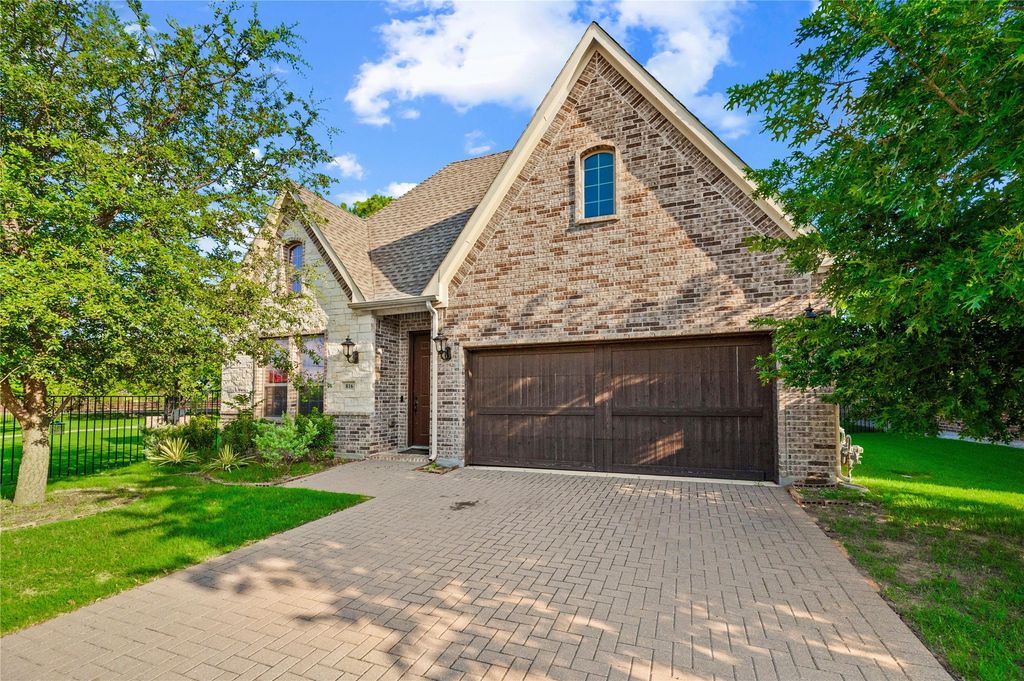 816 Brookstone Court, Keller, TX 76248