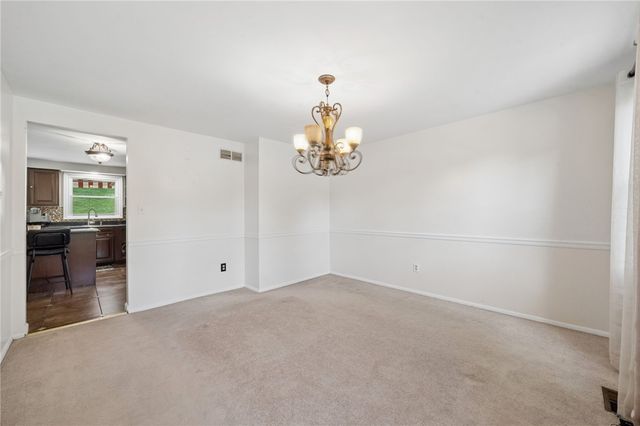 106 Pagoda Dr, Monroeville, PA 15146