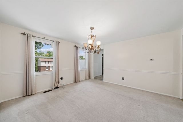 106 Pagoda Dr, Monroeville, PA 15146