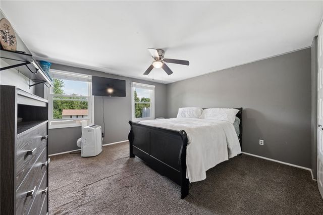 106 Pagoda Dr, Monroeville, PA 15146