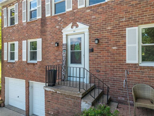 106 Pagoda Dr, Monroeville, PA 15146