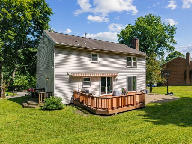 106 Pagoda Dr, Monroeville, PA 15146