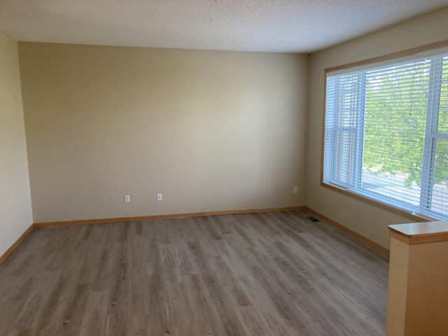 13781 54th Avenue N, Plymouth, MN 55446