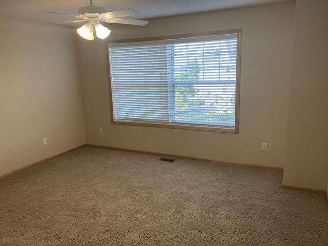 13781 54th Avenue N, Plymouth, MN 55446