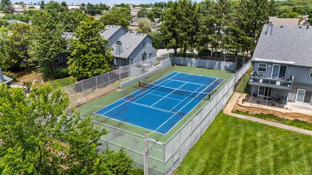 120 Cherrybrook Court, Nicholasville, KY 40356