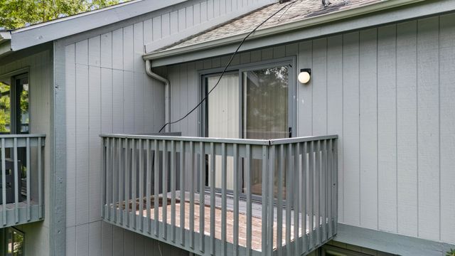 120 Cherrybrook Court, Nicholasville, KY 40356