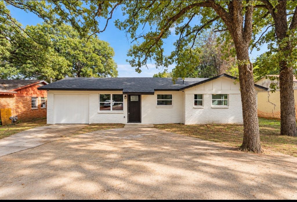 4813 Alandale Drive, Forest Hill, TX 76119