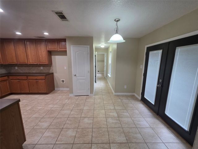 4207 Bayside Court, Arlington, TX 76016