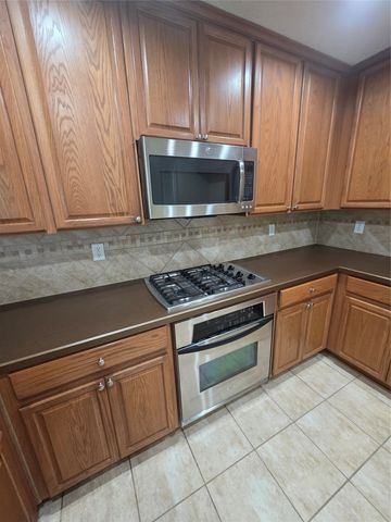 4207 Bayside Court, Arlington, TX 76016