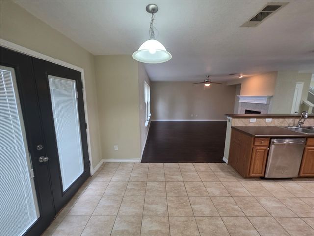 4207 Bayside Court, Arlington, TX 76016