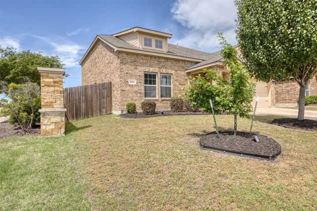 1014 Platinum Drive, Princeton, TX 75407