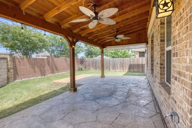 1014 Platinum Drive, Princeton, TX 75407