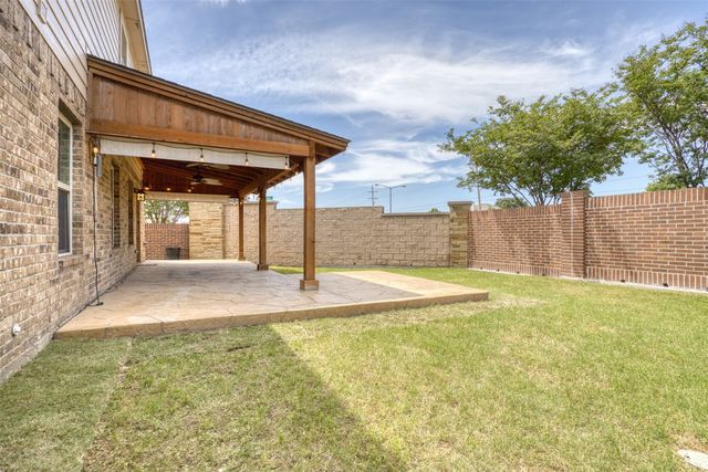 1014 Platinum Drive, Princeton, TX 75407