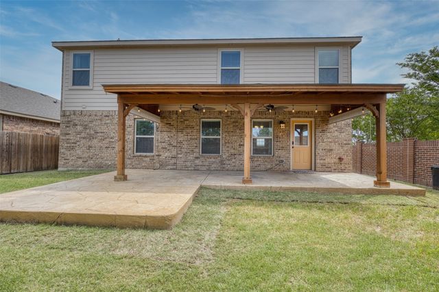 1014 Platinum Drive, Princeton, TX 75407