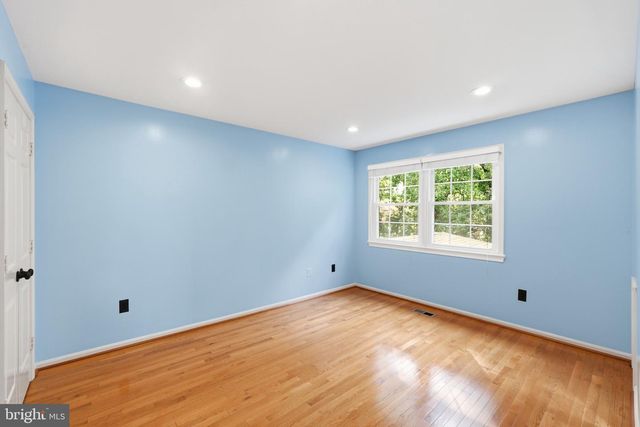 6516 DEMOCRACY BLVD, Bethesda, MD 20817