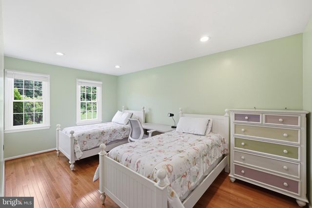 6516 DEMOCRACY BLVD, Bethesda, MD 20817