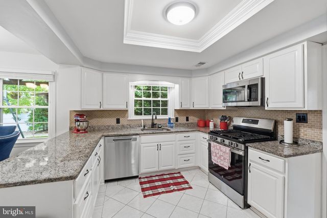 6516 DEMOCRACY BLVD, Bethesda, MD 20817