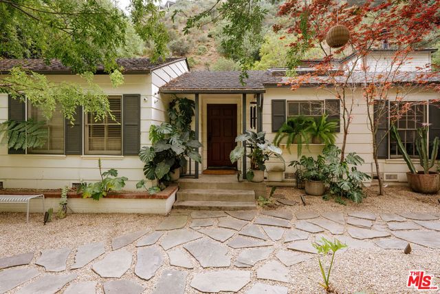 2015 Nichols Canyon Road, Los Angeles, CA 90046