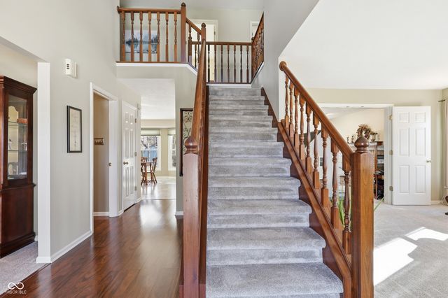 8692 Buffett Parkway, Fishers, IN 46038