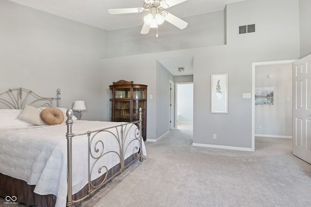 8692 Buffett Parkway, Fishers, IN 46038