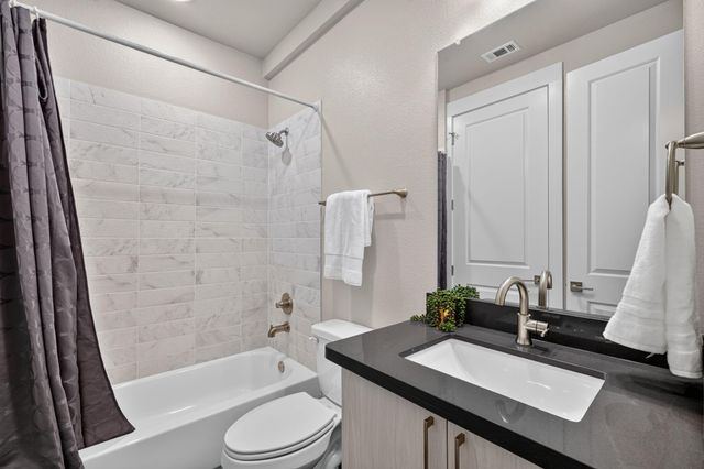 2401 Crawford Street D1C, Houston, TX 77004