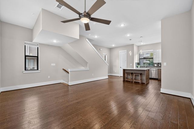2401 Crawford Street D1C, Houston, TX 77004