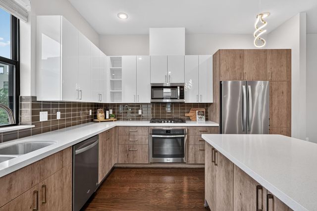 2401 Crawford Street D1C, Houston, TX 77004