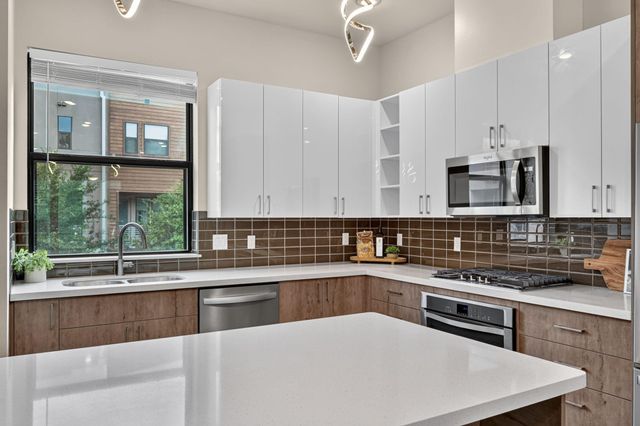 2401 Crawford Street D1C, Houston, TX 77004