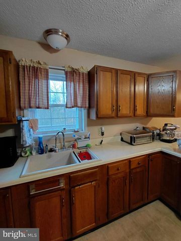 133 UPPER HAWK RIDGE, Petersburg, WV 26847