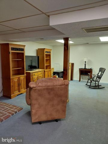 133 UPPER HAWK RIDGE, Petersburg, WV 26847