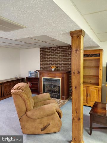 133 UPPER HAWK RIDGE, Petersburg, WV 26847