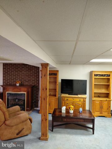 133 UPPER HAWK RIDGE, Petersburg, WV 26847