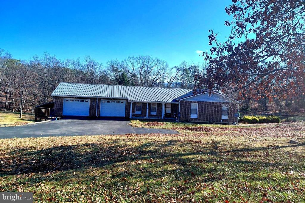 133 UPPER HAWK RIDGE, Petersburg, WV 26847