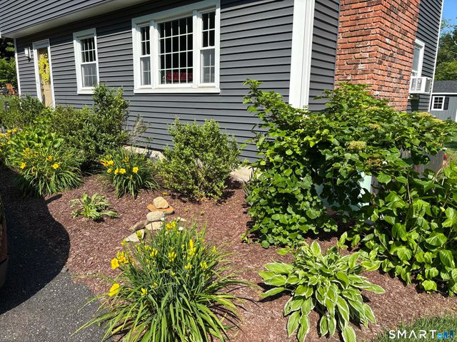 19 Botsford Hill Road, Newtown, CT 06470