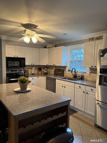 19 Botsford Hill Road, Newtown, CT 06470