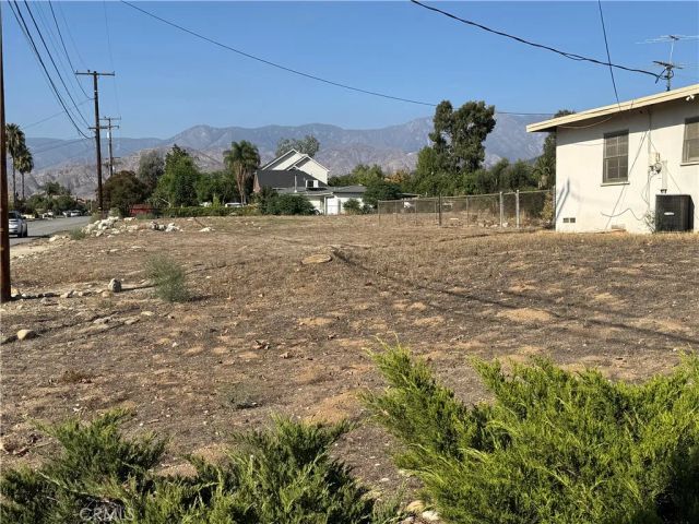 2209 E Colton, Mentone, CA 92359