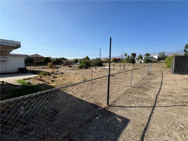 2209 E Colton, Mentone, CA 92359