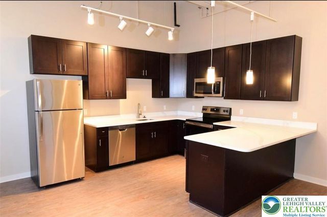 124 West Union Boulevard 108, Bethlehem City, PA 18018